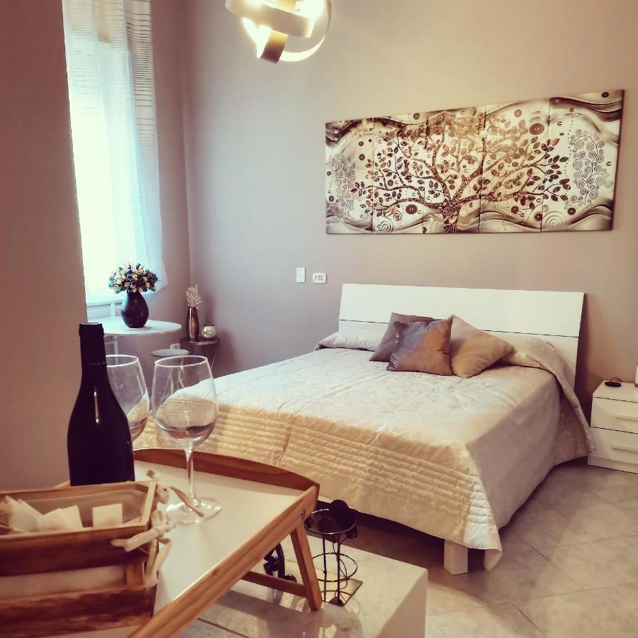 Dale Rooms Napoli Bagian luar foto